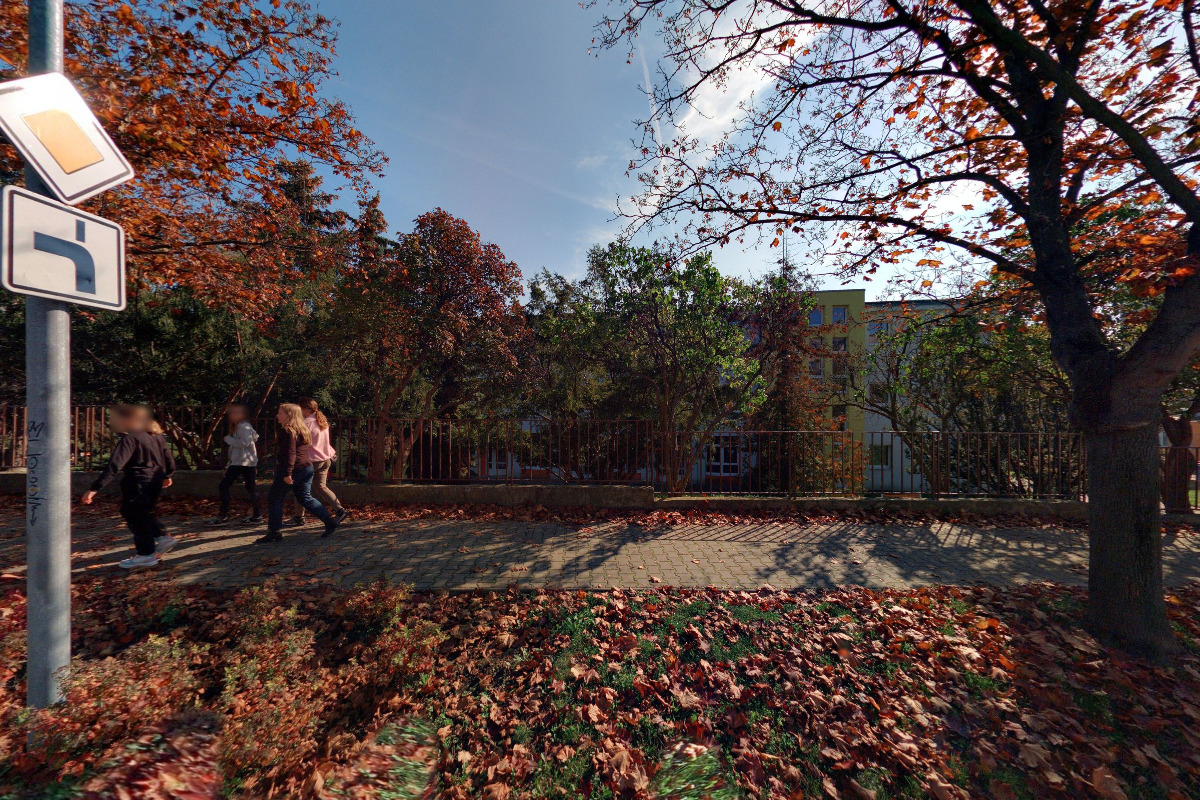 ZŠ Kolín II., Bezručova