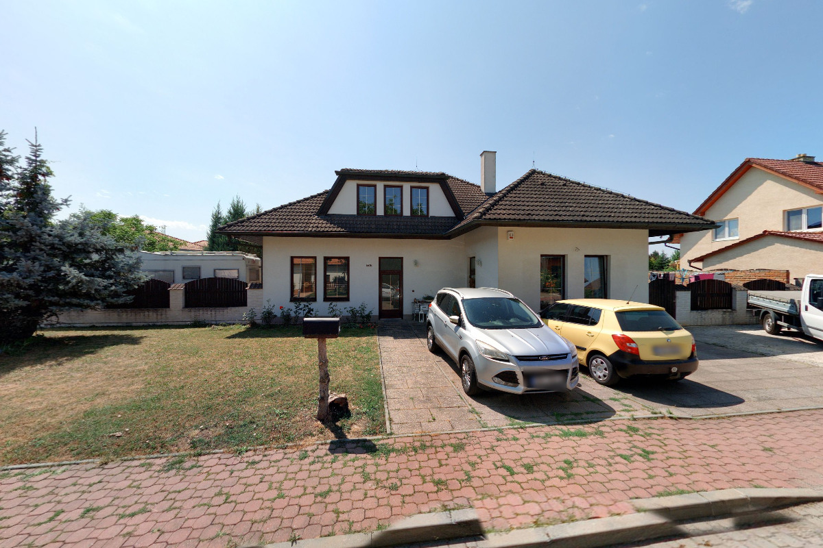 Eliška Bombiczová - Kadeřnictví