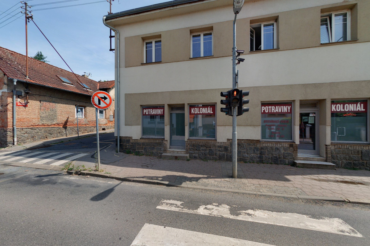 Koloniál Bezručova 395 foto 2