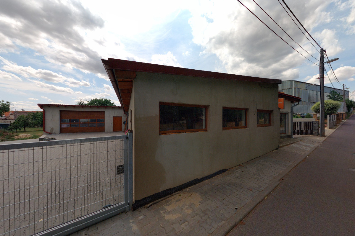 Auto Moto Jaroslav Holeš - prodej auto-moto příslušenství