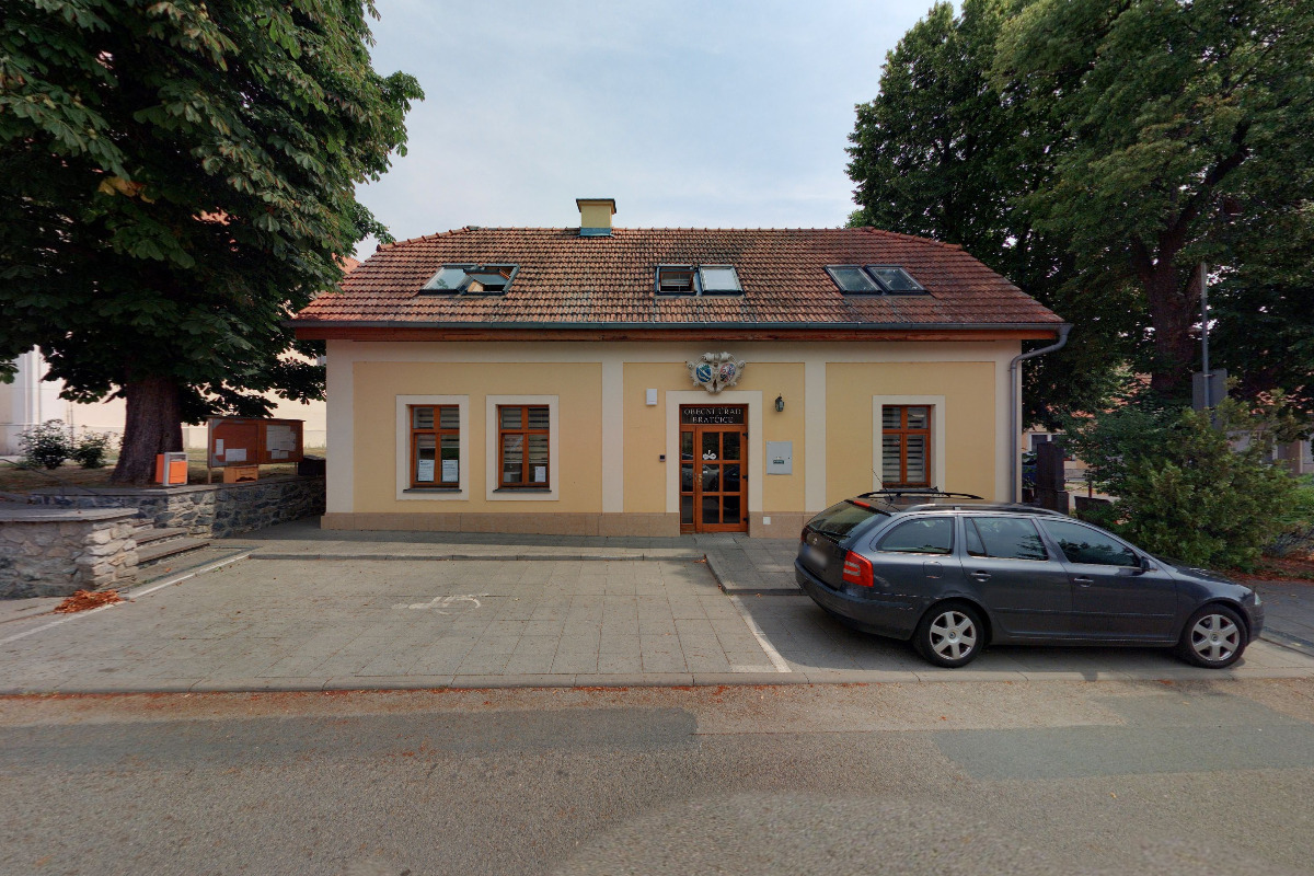 Bratčice - obecní úřad foto 3