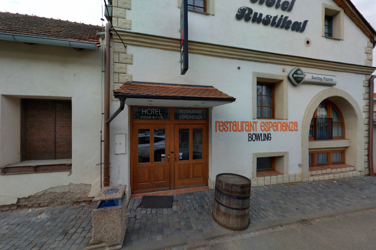 Restaurant - pizzeria Esperienza foto 2