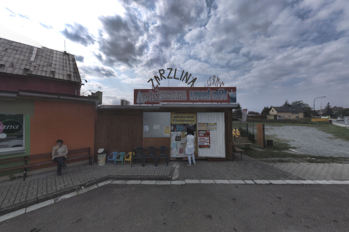 Zmrzlina Valy u Přelouče