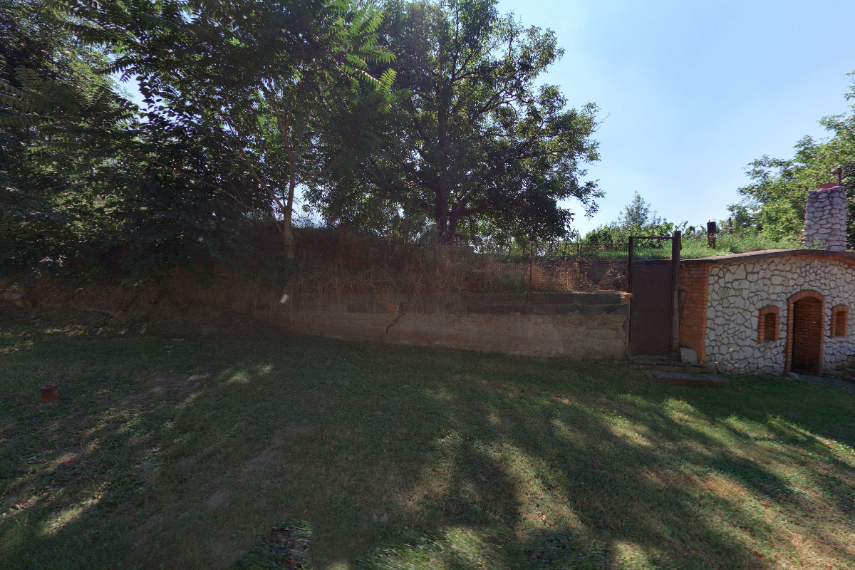 Tiny House Mezi sklepy