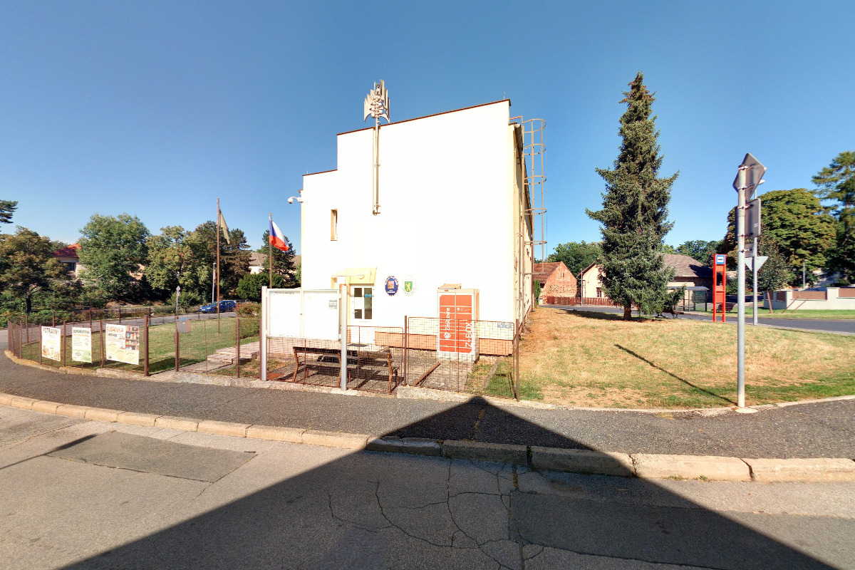 Místní knihovna Praha - Nedvězí foto 3