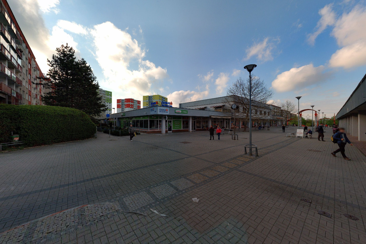 Dr. Max - výdejní box