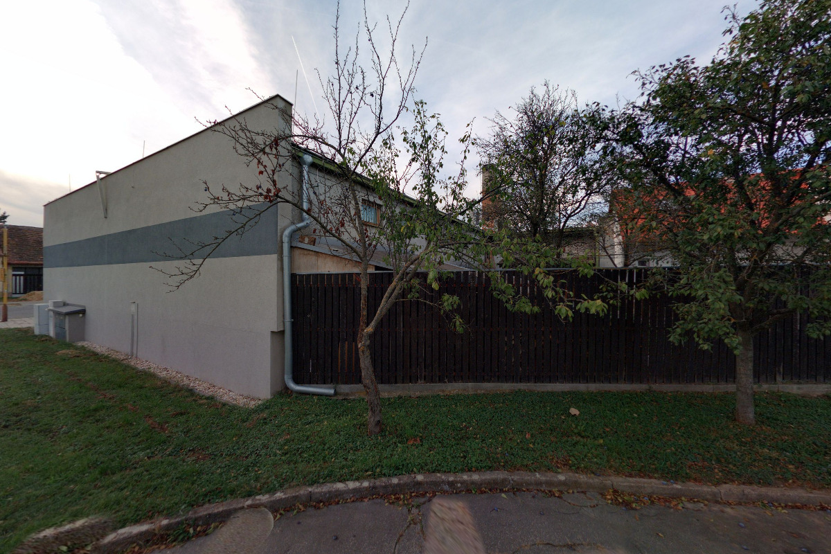 Jednota, spotřební družstvo v Hodoníně - COOP foto 2