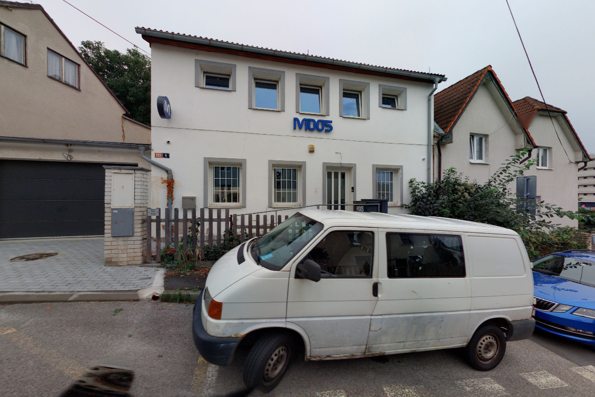 MOOS s.r.o. Světelné reklamy