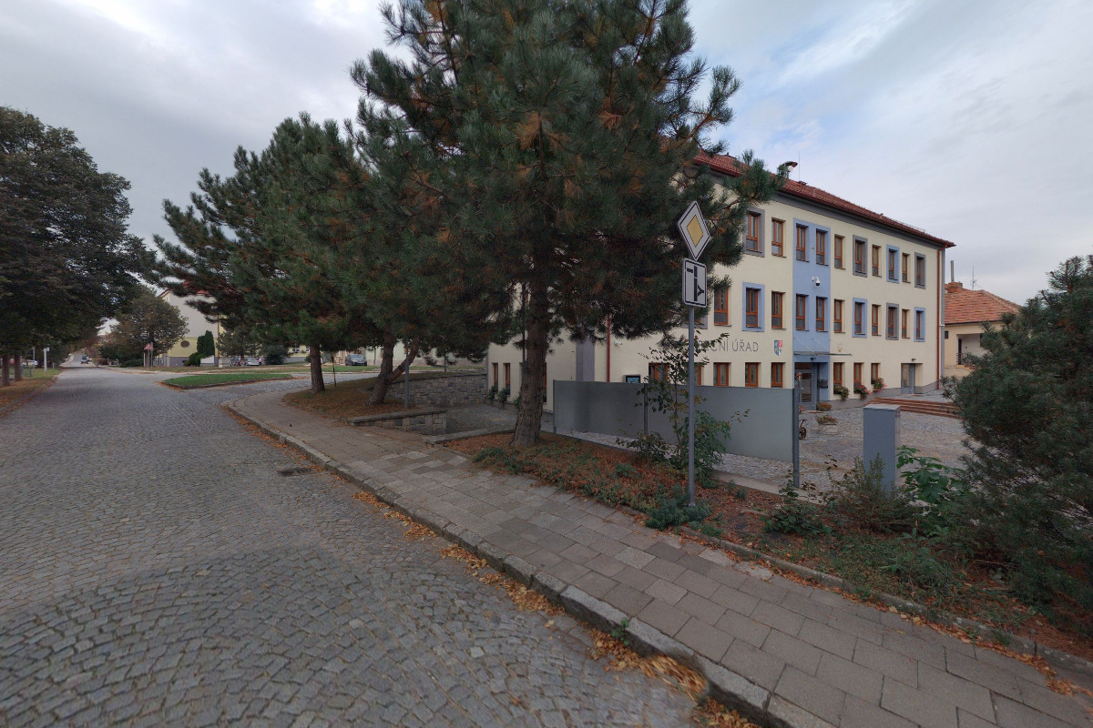 Nabíjecí stanice pro elektrokola a mobilní zařízení - Etron Czech s.r.o. foto 2