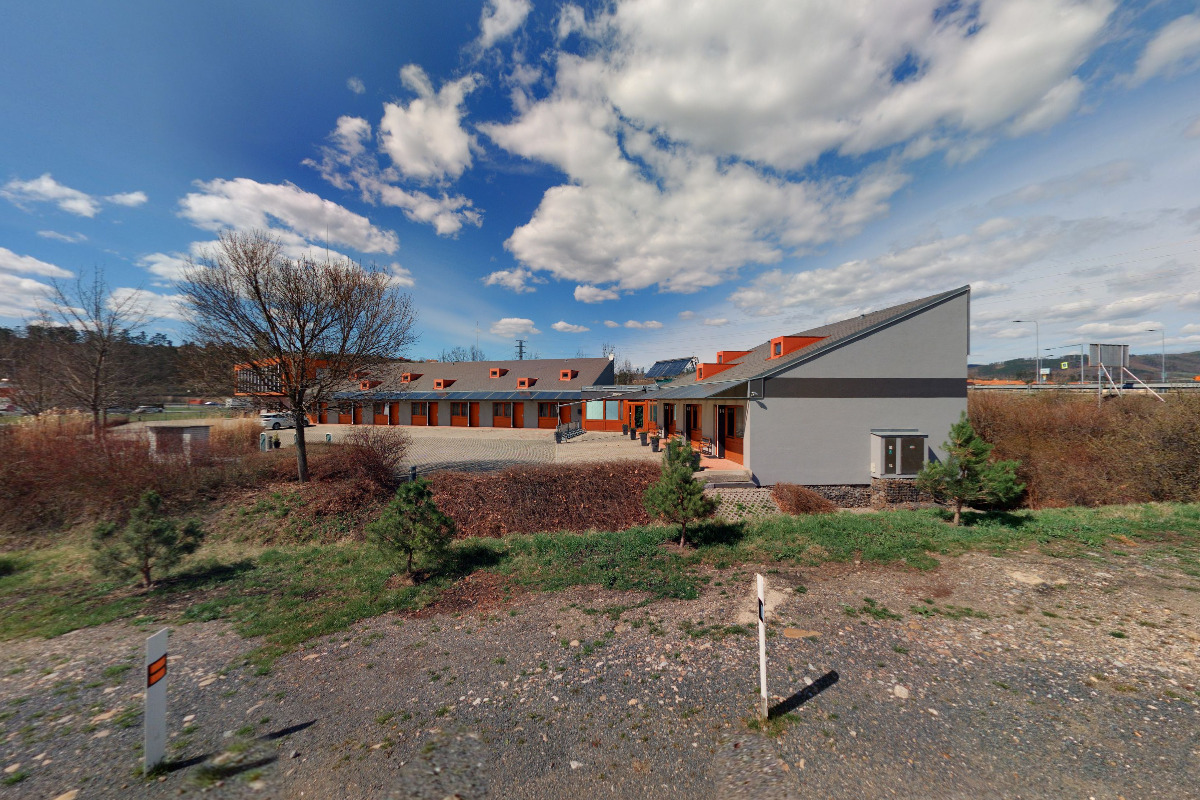 Motel Jetel - nabíjecí stanice