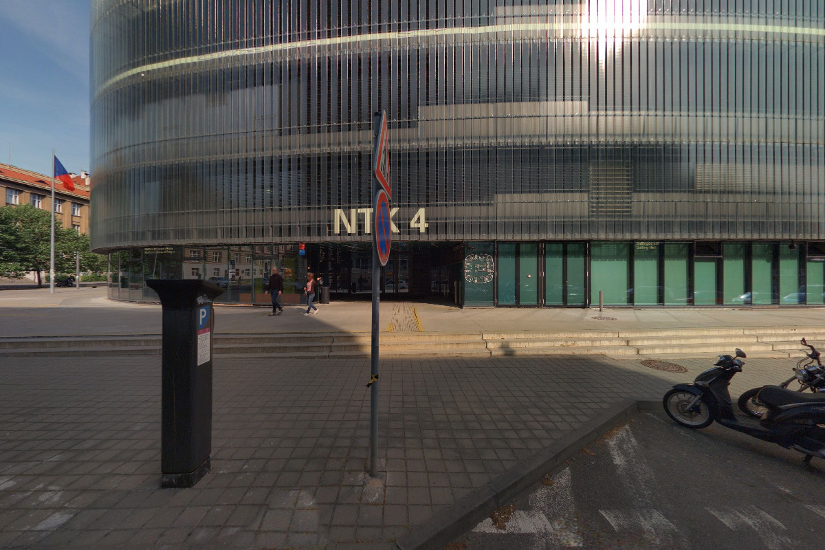 Bankomat České spořitelny foto 2