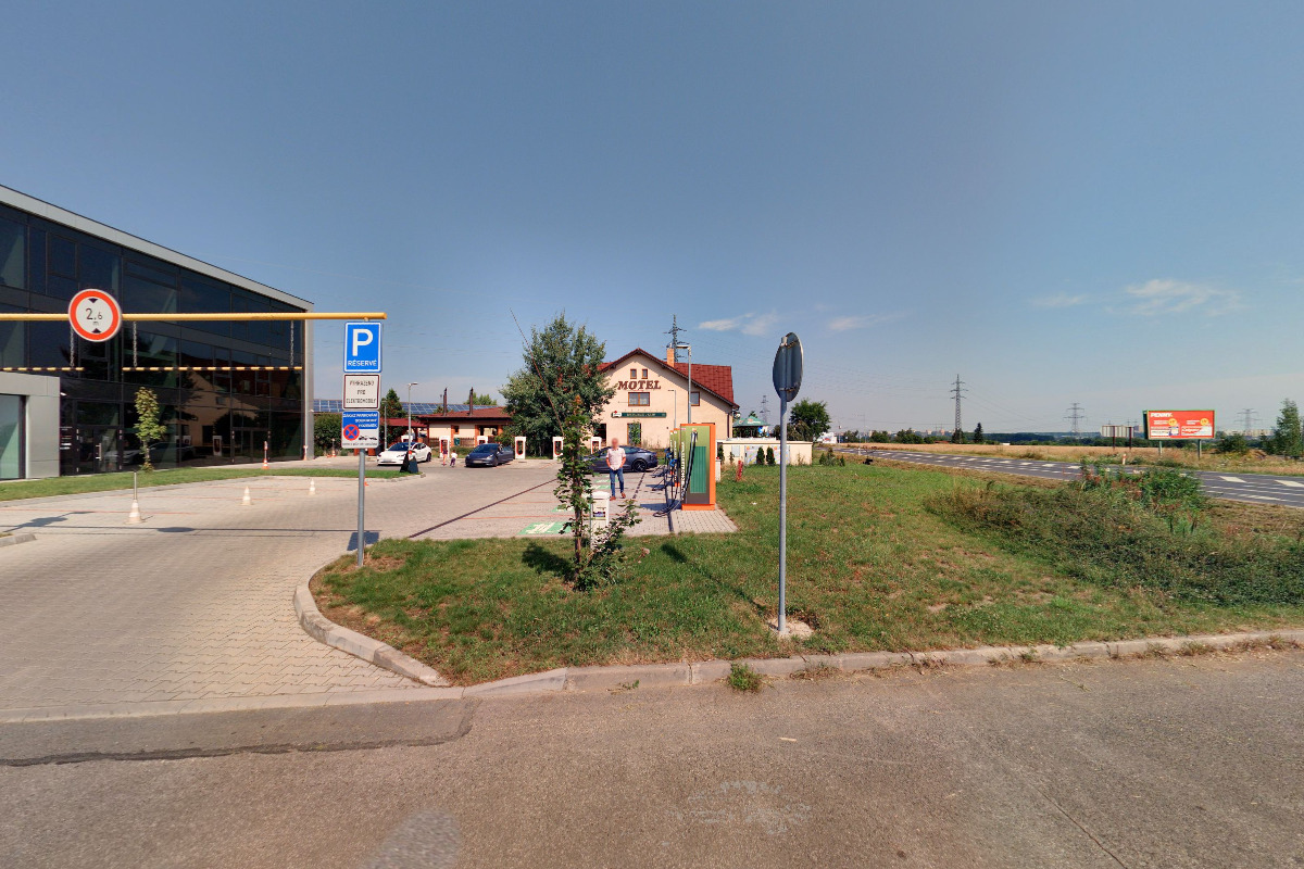 Nabíjecí stanice ČEZ foto 4