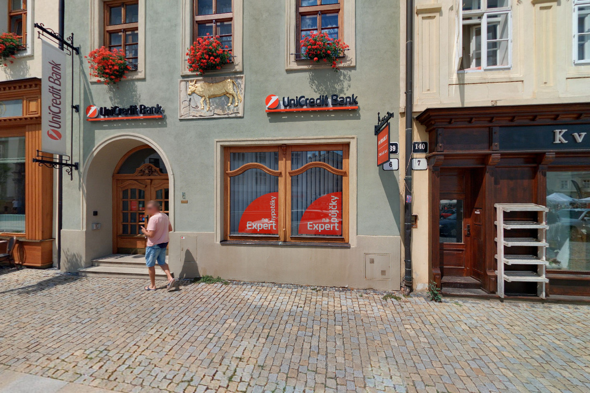 Bankomat UniCredit Bank Czech Republic foto 2