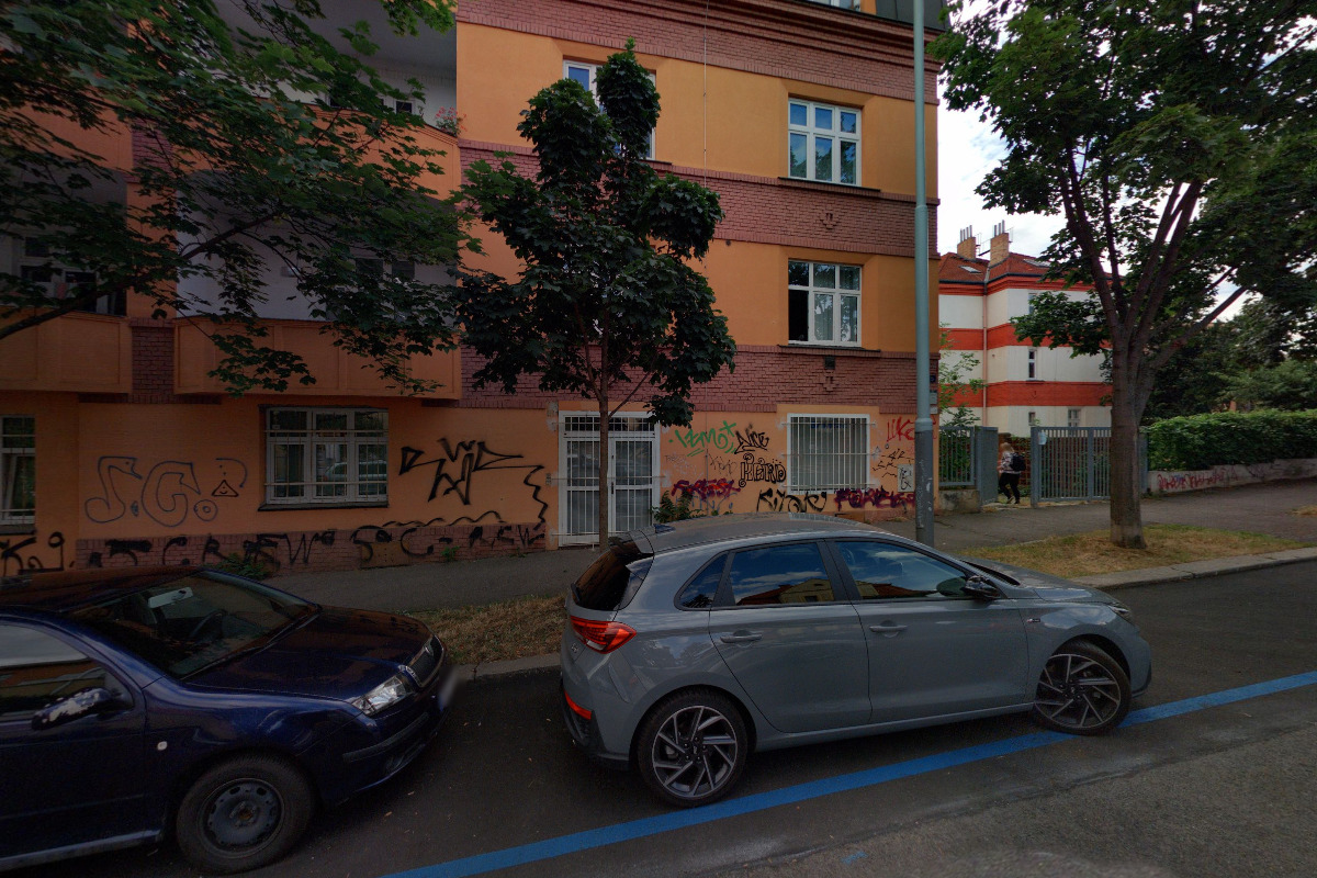 HYPOCREDIT CZ, s.r.o.