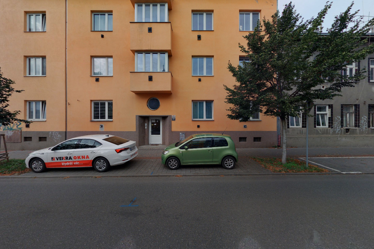 Společnost pro studia člověka