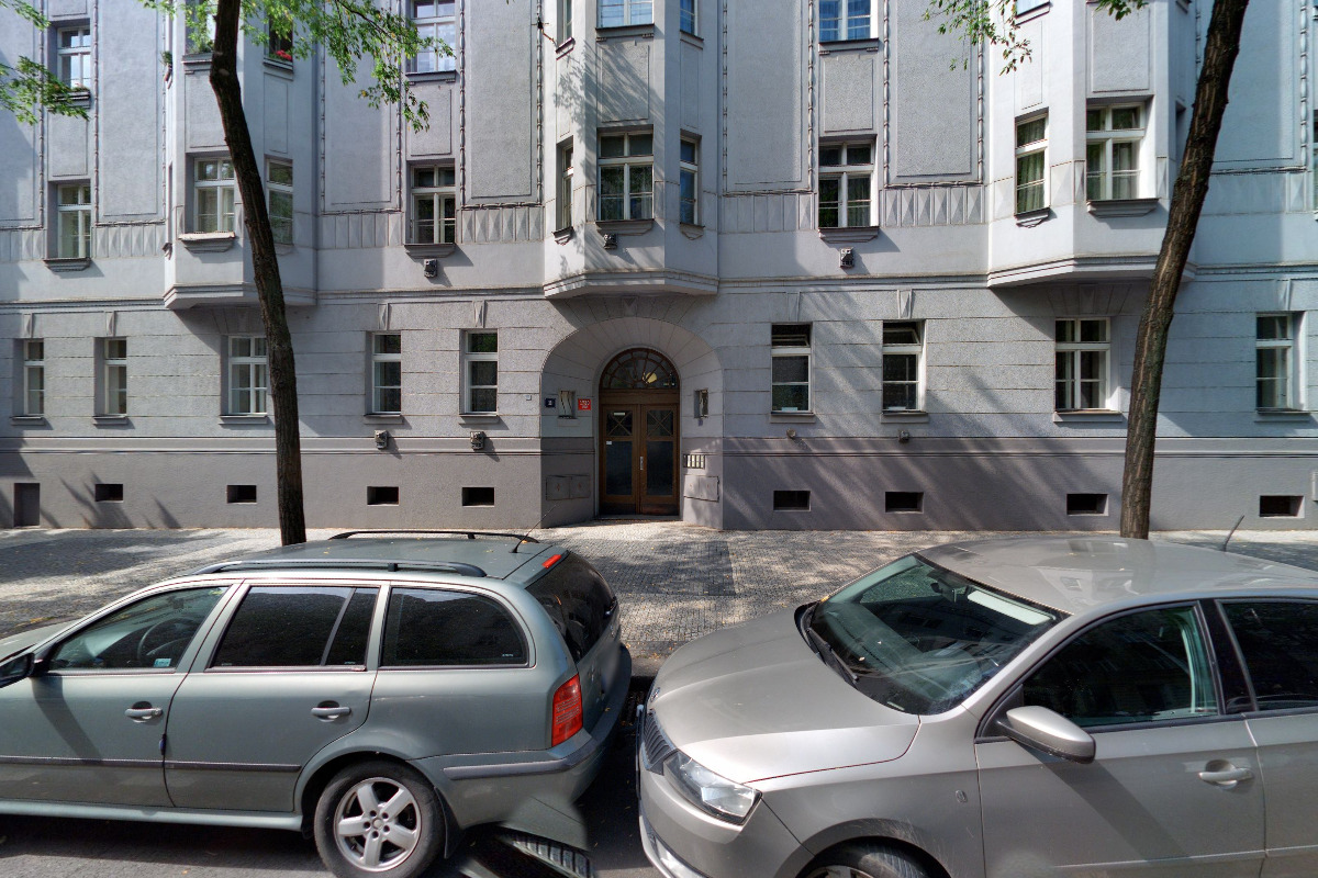 VČELÍ FARMA POD MEDNÍKEM, s.r.o. foto 2