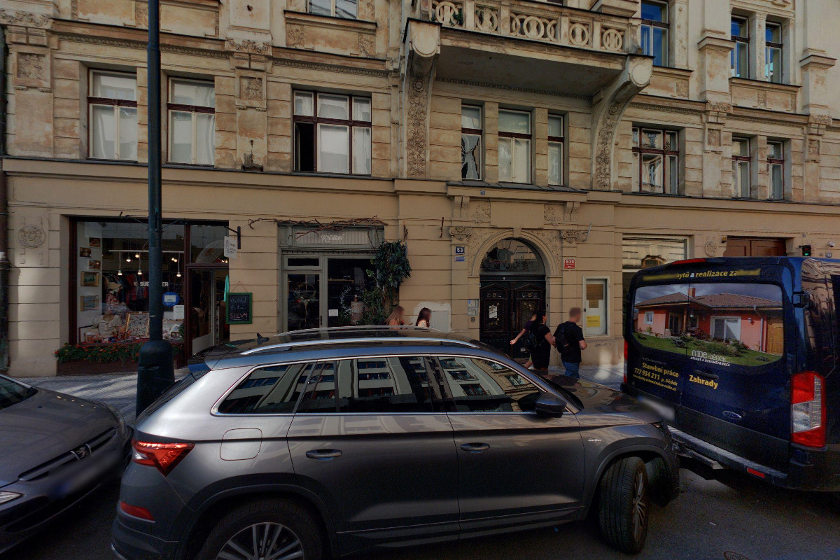 Garáže Štěpánská