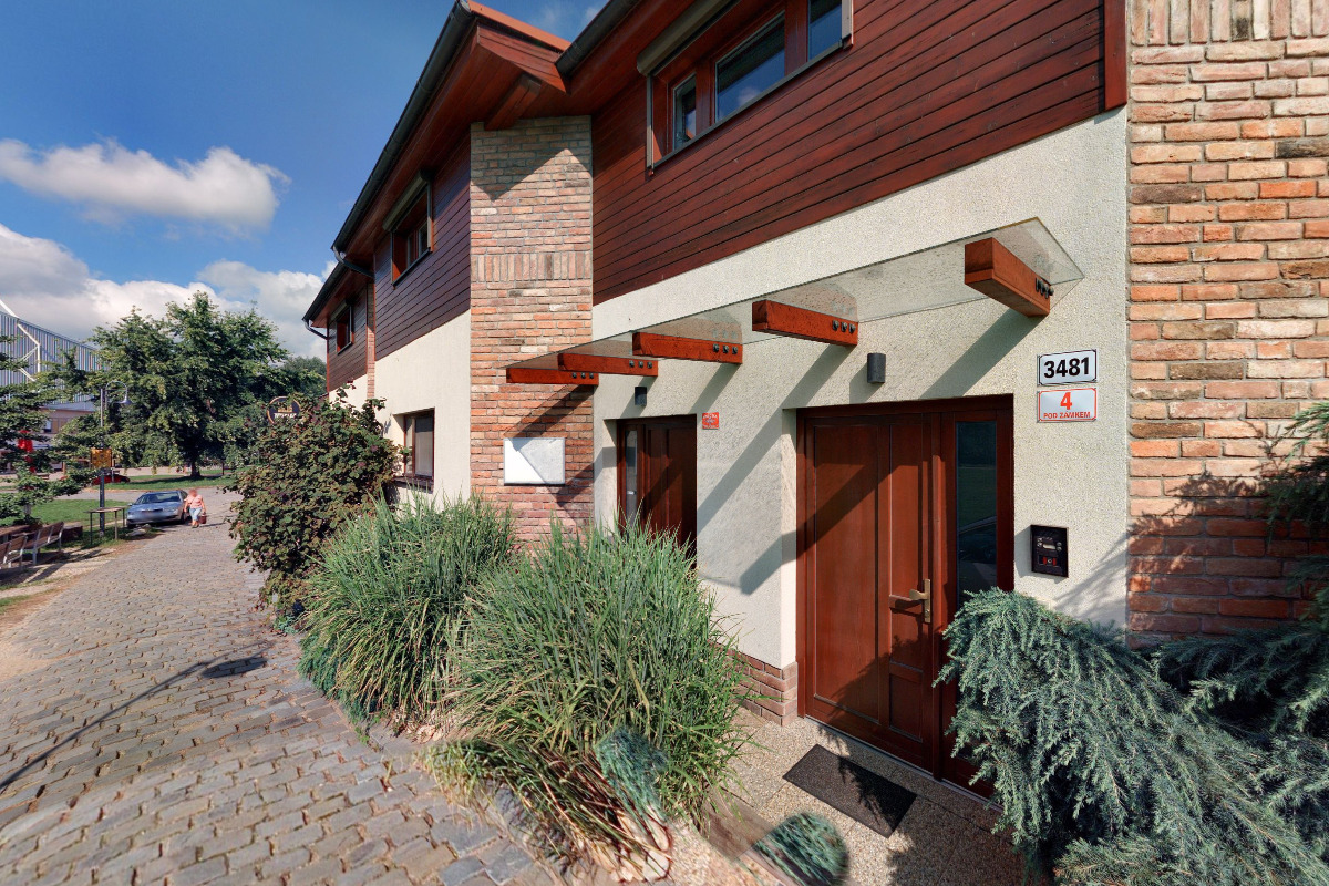 Hattrick Transport s.r.o.