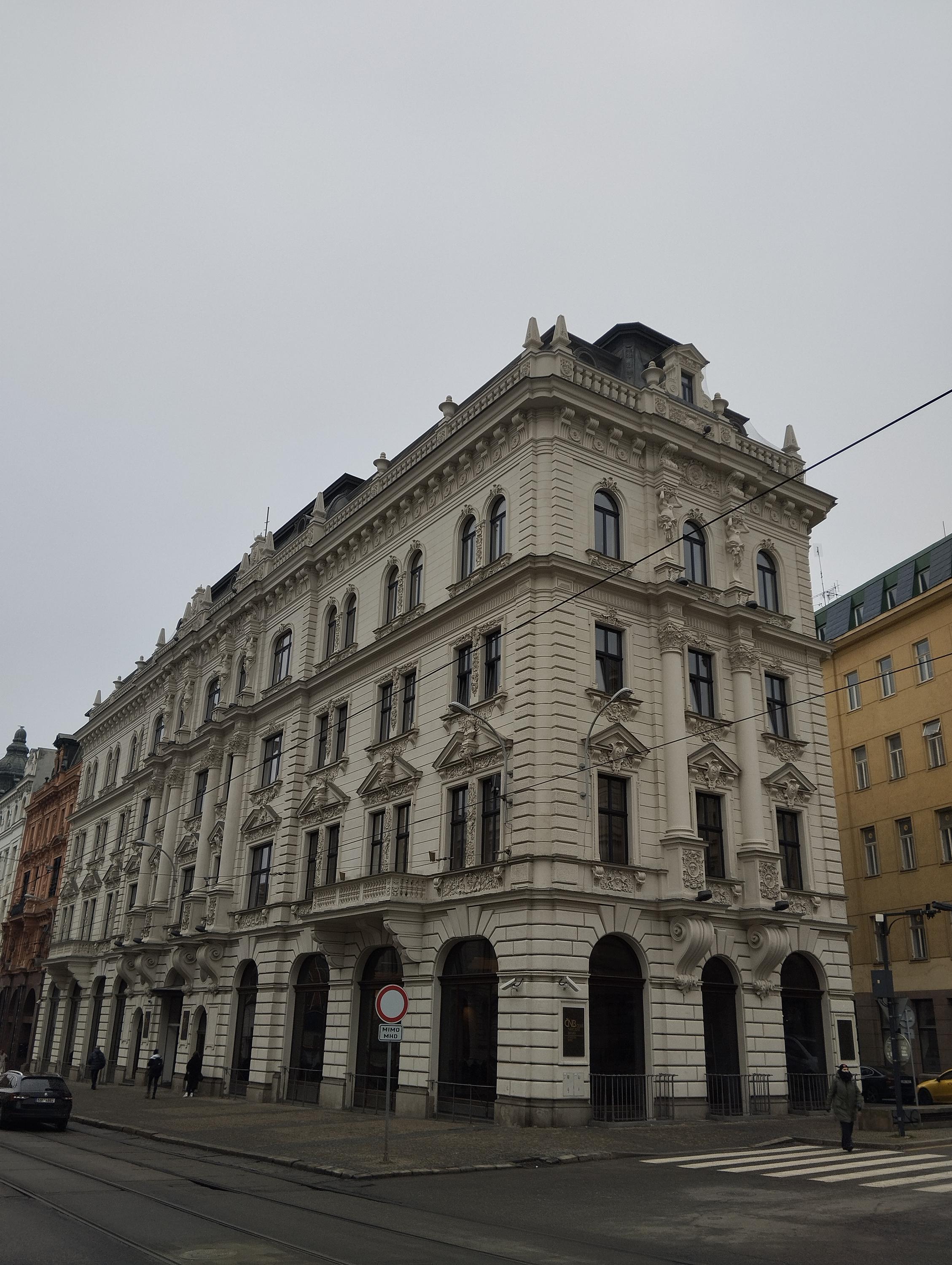 ČESKÁ NÁRODNÍ BANKA foto 6