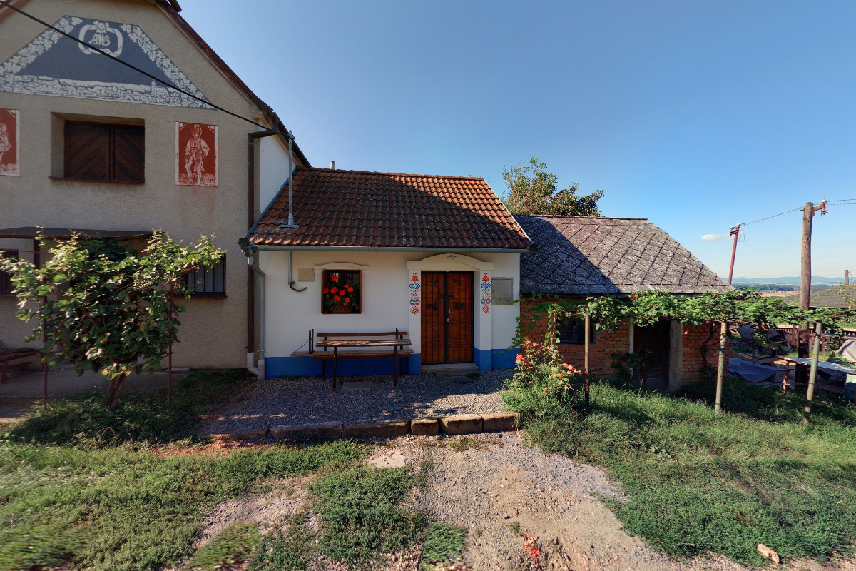 Vinný sklep Tomáše Šrahulka foto 2