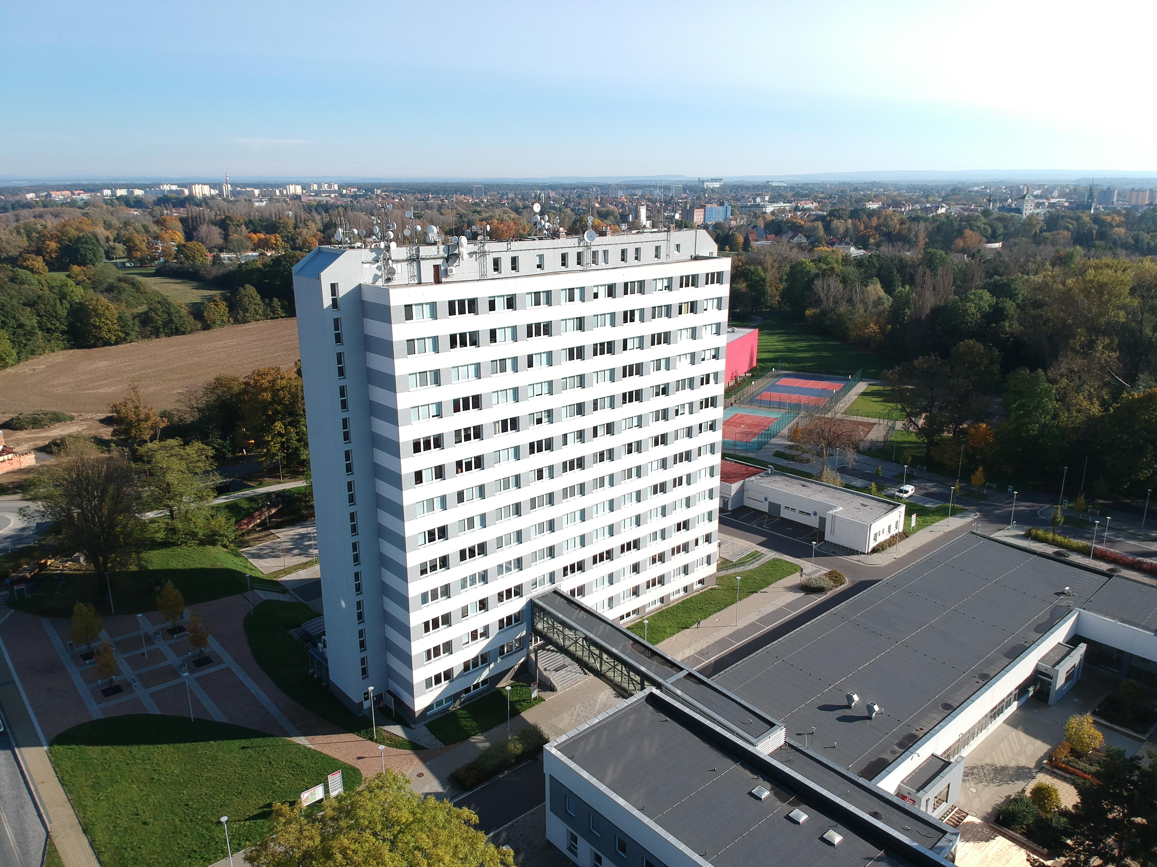 Univerzita Pardubice - Fakulta filozofická foto 2