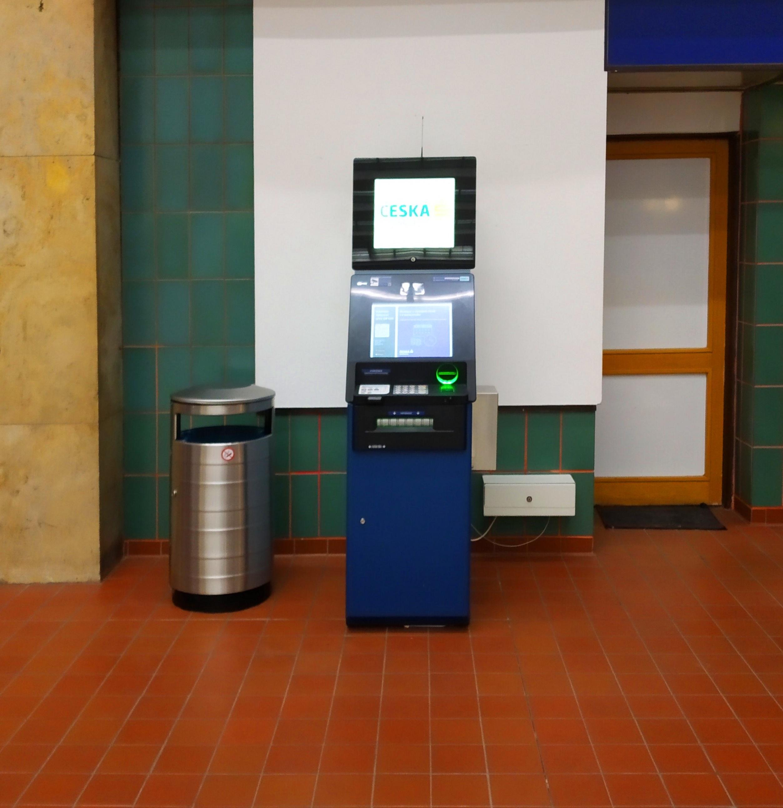 Bankomat České spořitelny foto 2