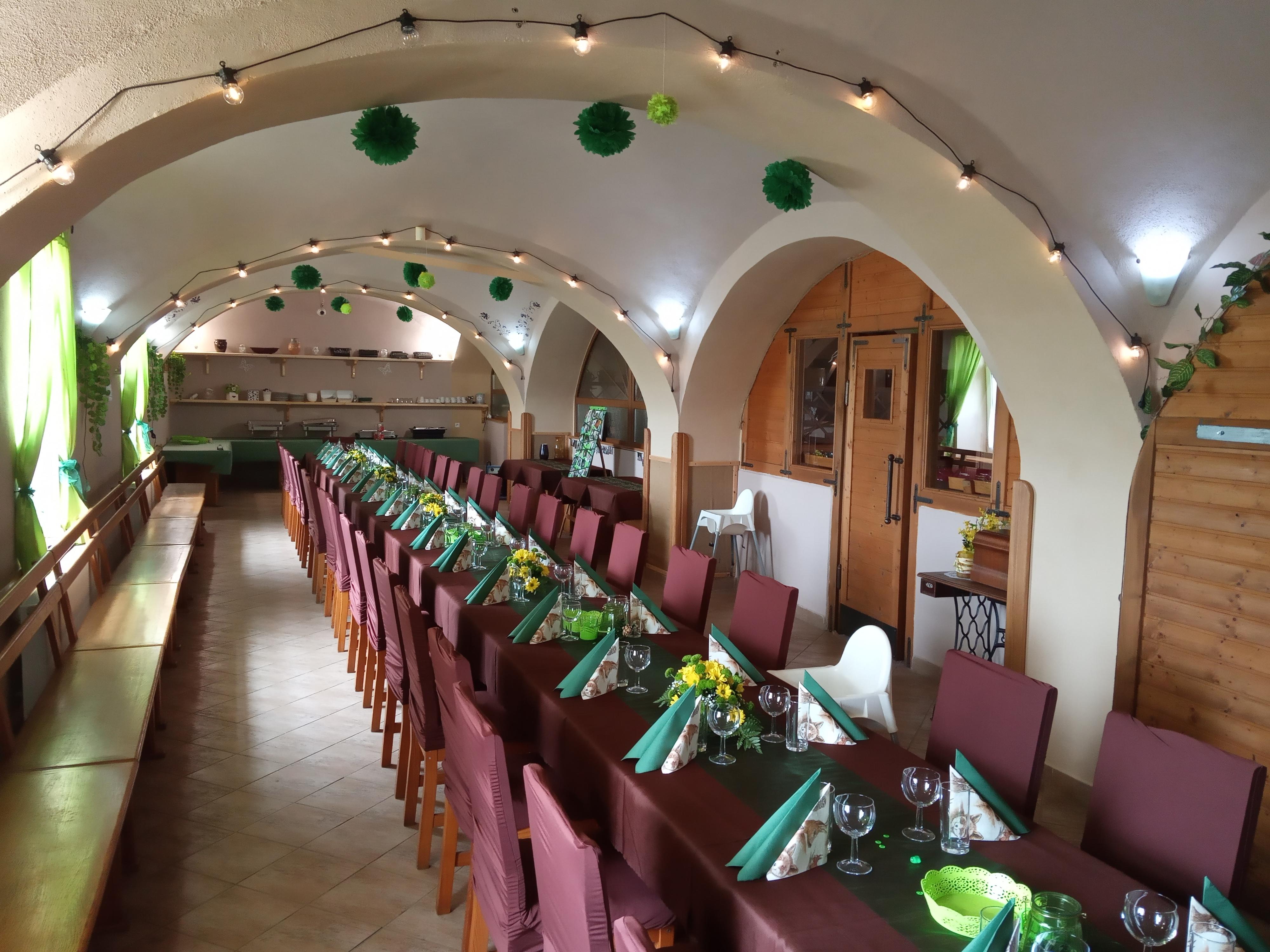 Restaurace a Vinárna Velký dvůr foto 3