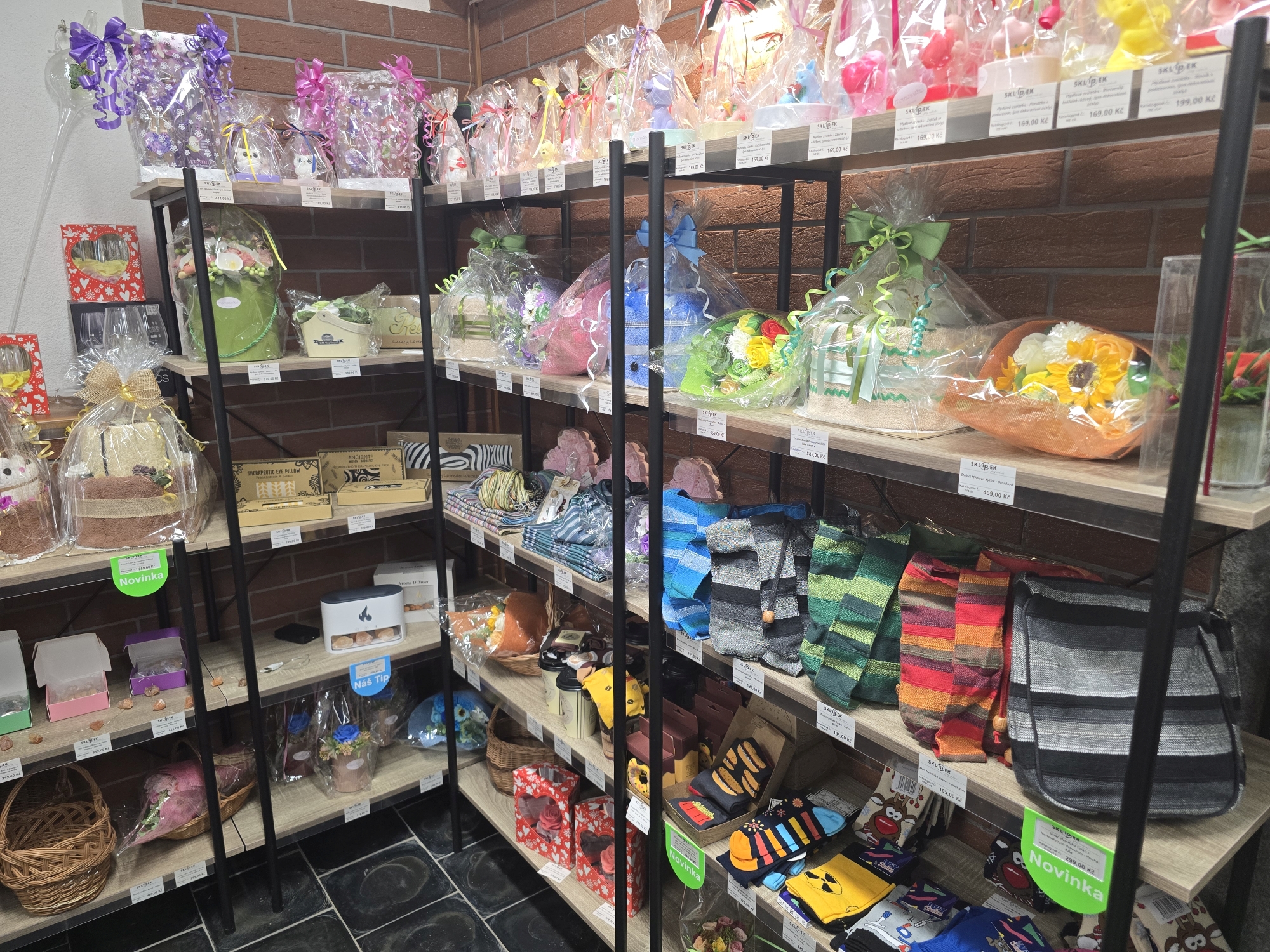 Dárkový obchod Sklípek plný radosti - I.P.CONNECT, s.r.o.