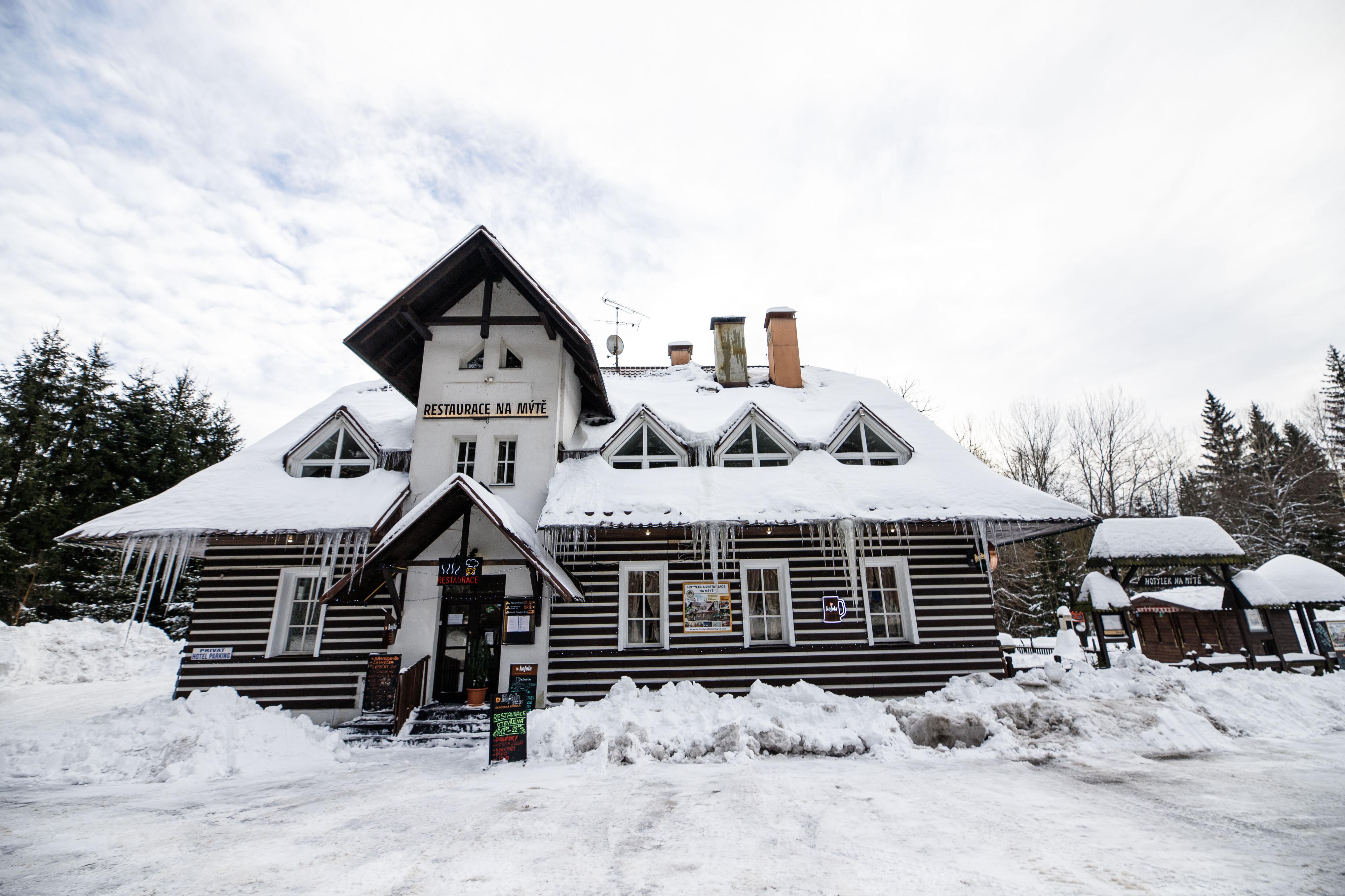 HOTÝLEK NA MÝTĚ A RESTAURACE foto 5