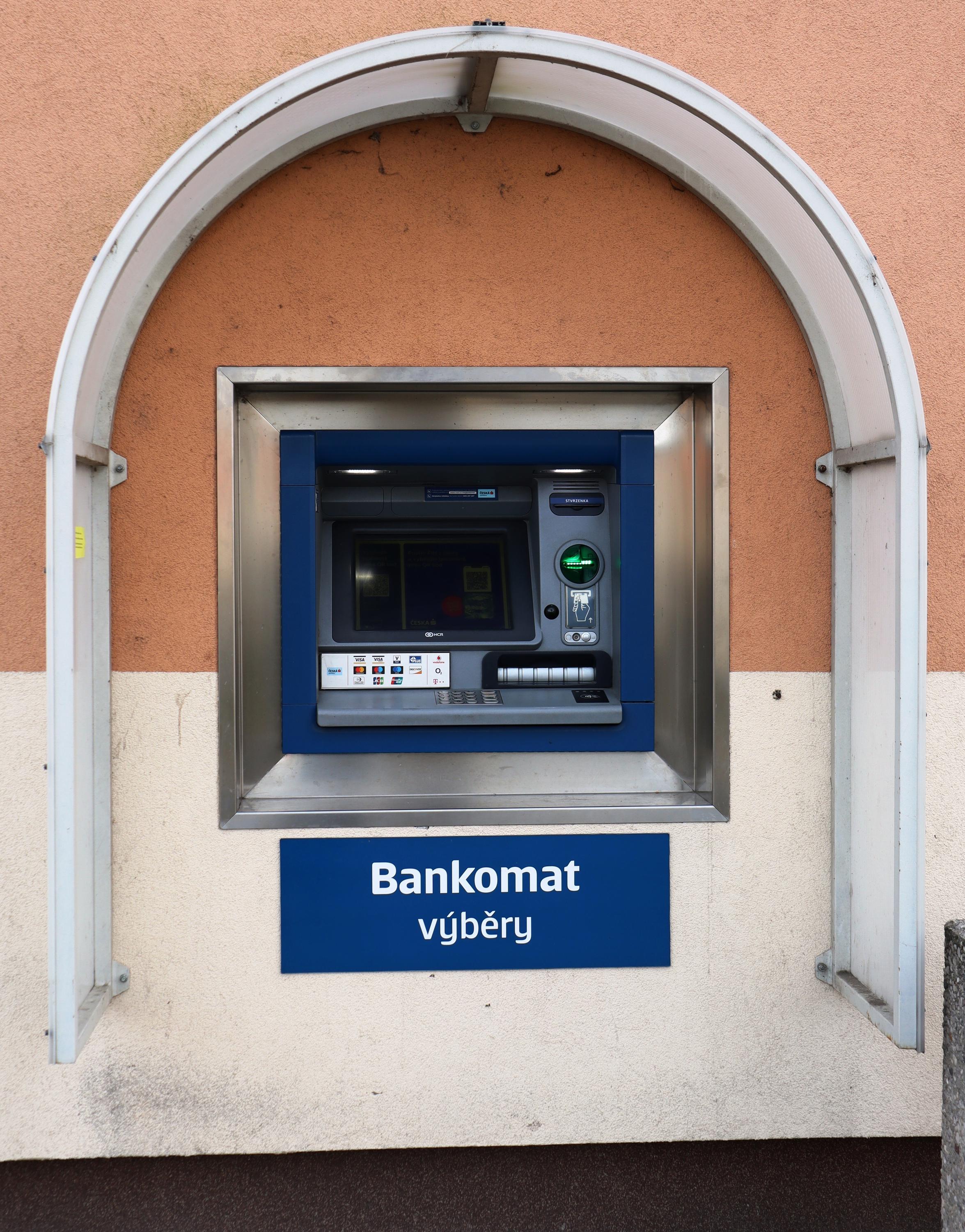 Bankomat České spořitelny foto 3