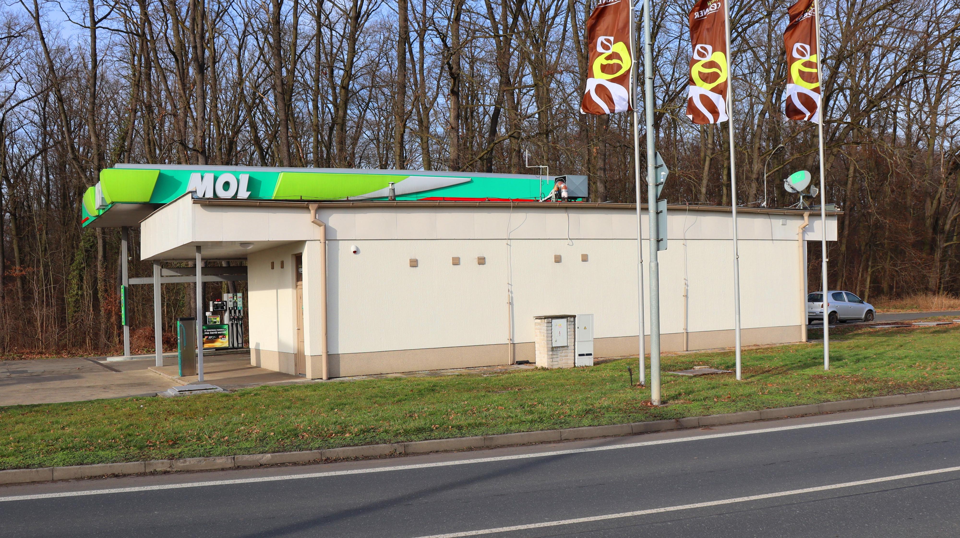 MOL