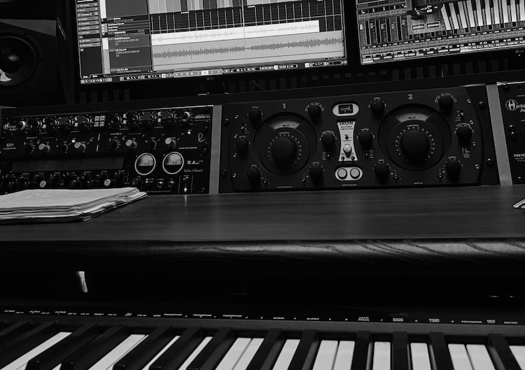 B&Studio - nahrávací a masteringové studio foto 3