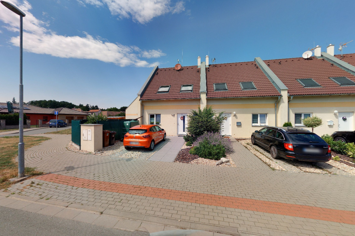 Lenka Jandíková - realitní makléřka foto 2