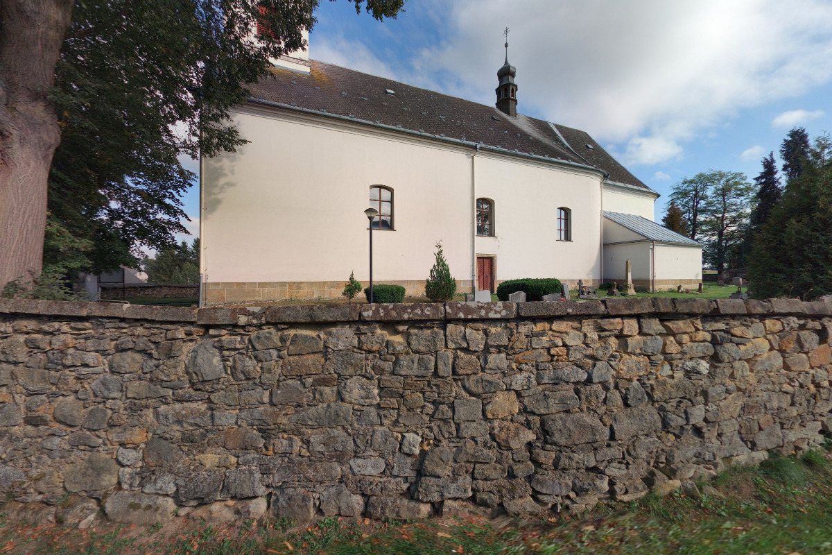 Římskokatolická farnost Maletín foto 2