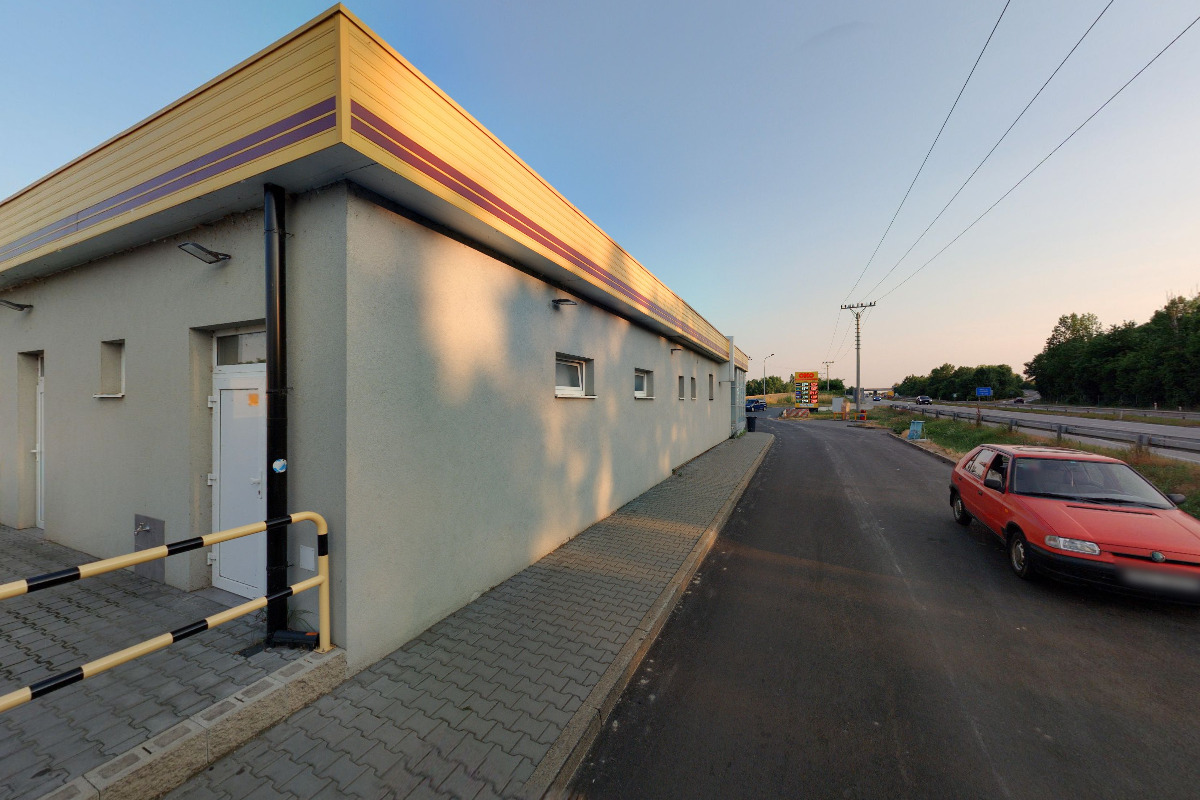 Občerstvení u čerpací stanice Tank ONO Popovice