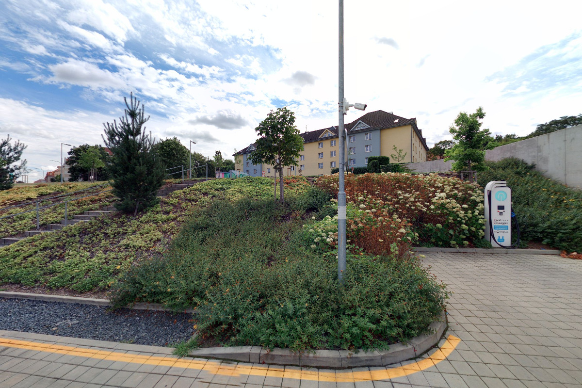 Dobíjecí stanice Polyfazer