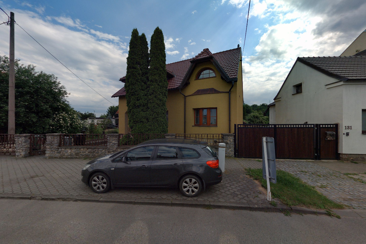 Ivanka Štosová - výroba svetrů na zakázku