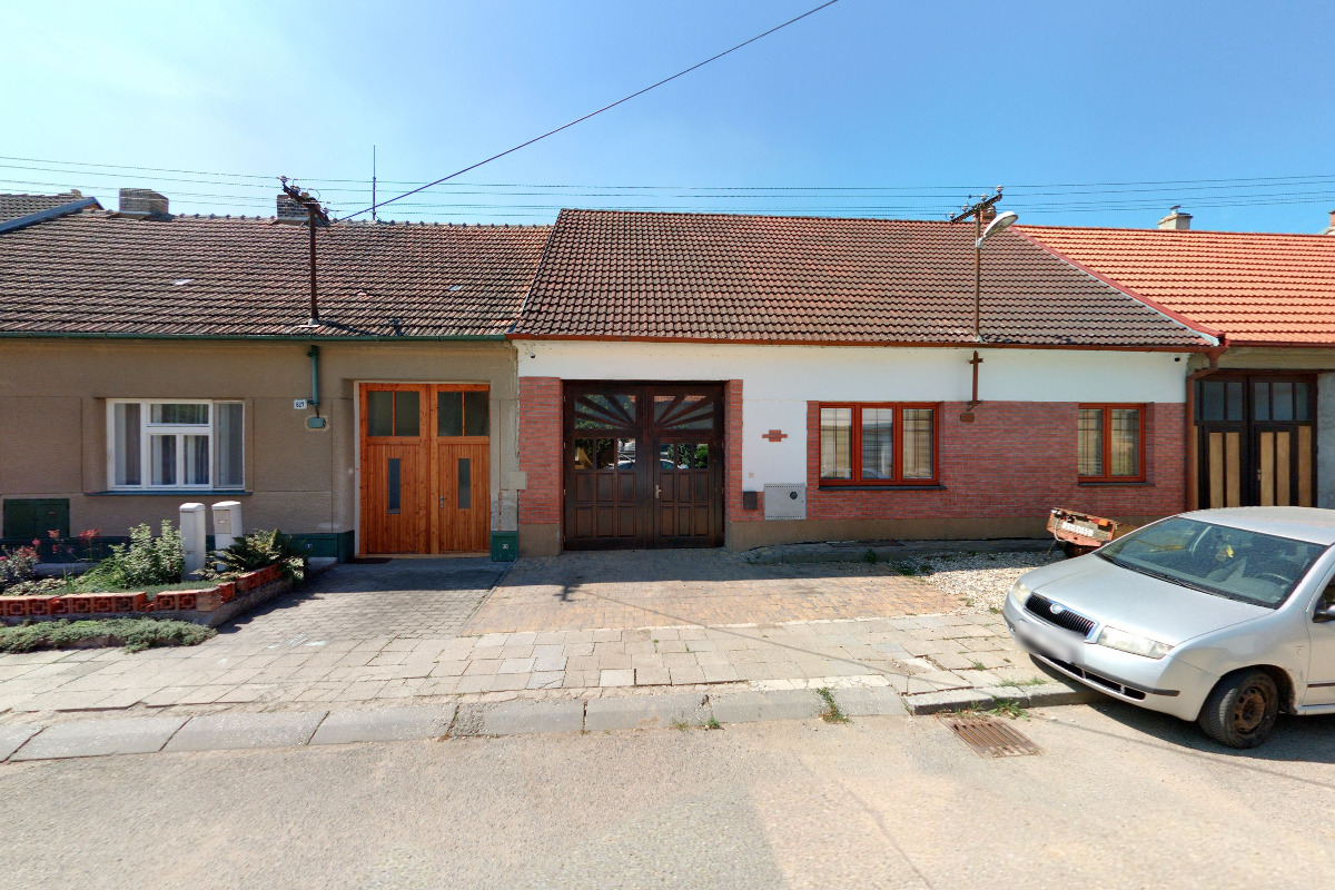 P&M vestavěné skříně