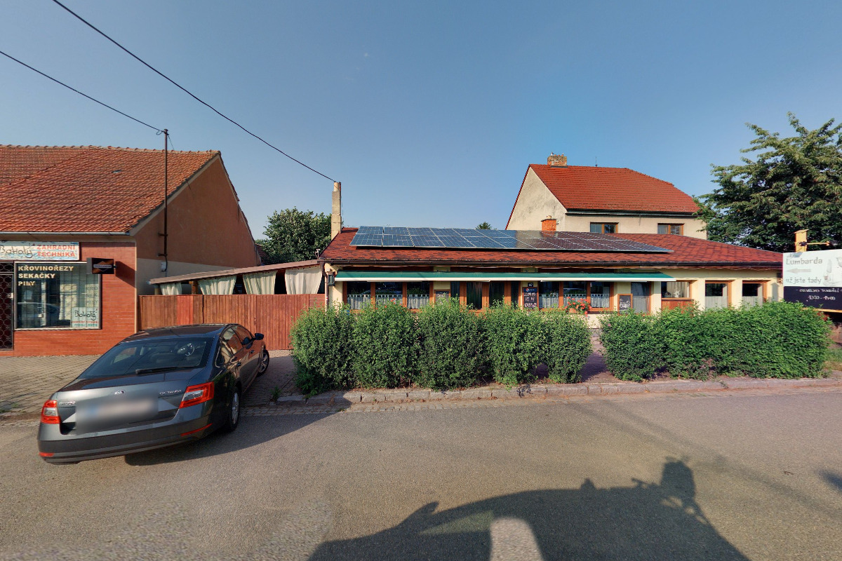 Zahradní restaurace Lumbarda foto 1