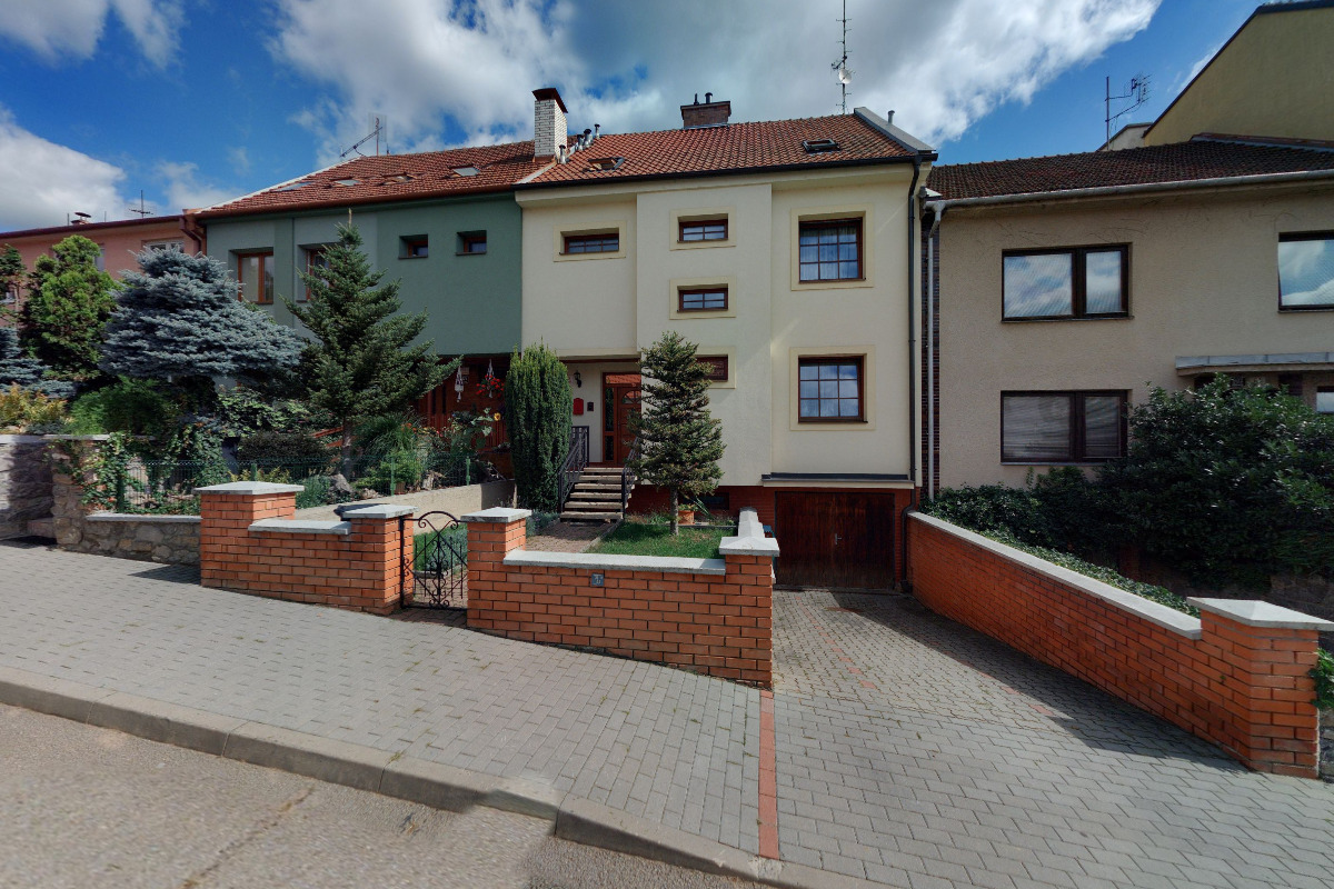 PETR ŠŤASTNÝ Forwarding, s.r.o.