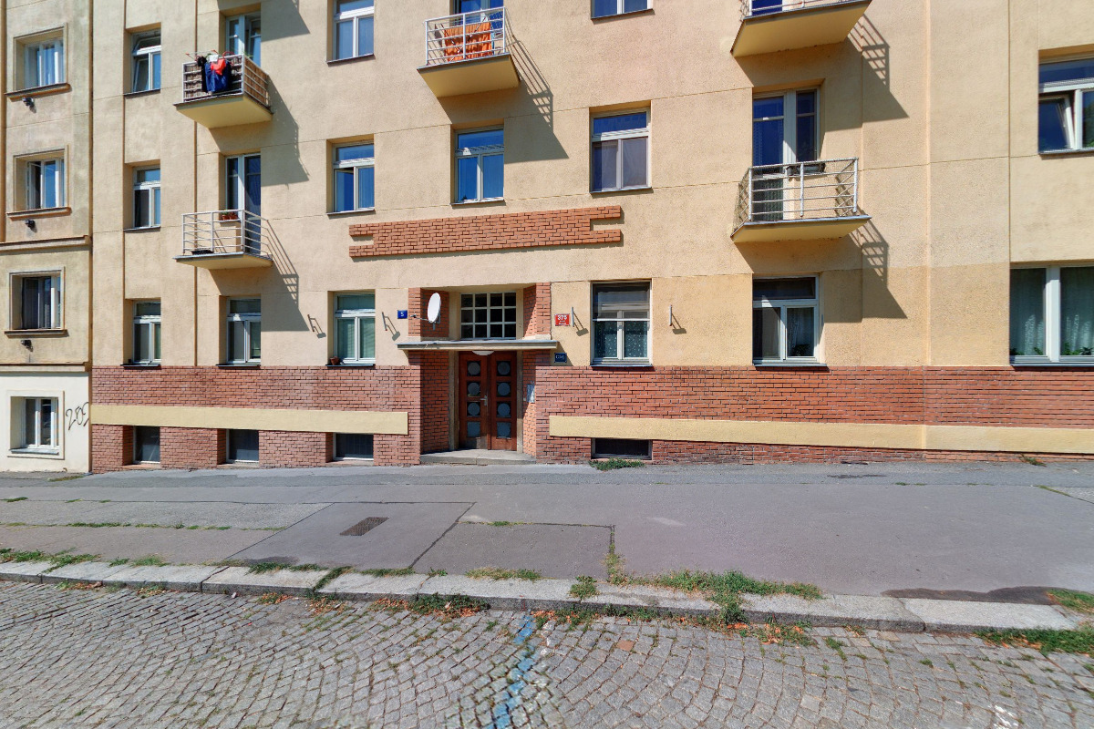 Správa marketingového a PR obsahu u křižovatky