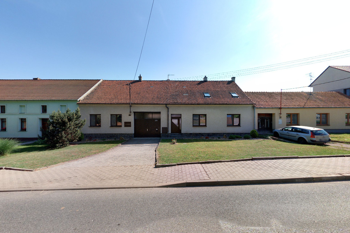 Výroba nábytku a pergol - Jan Holas foto 1