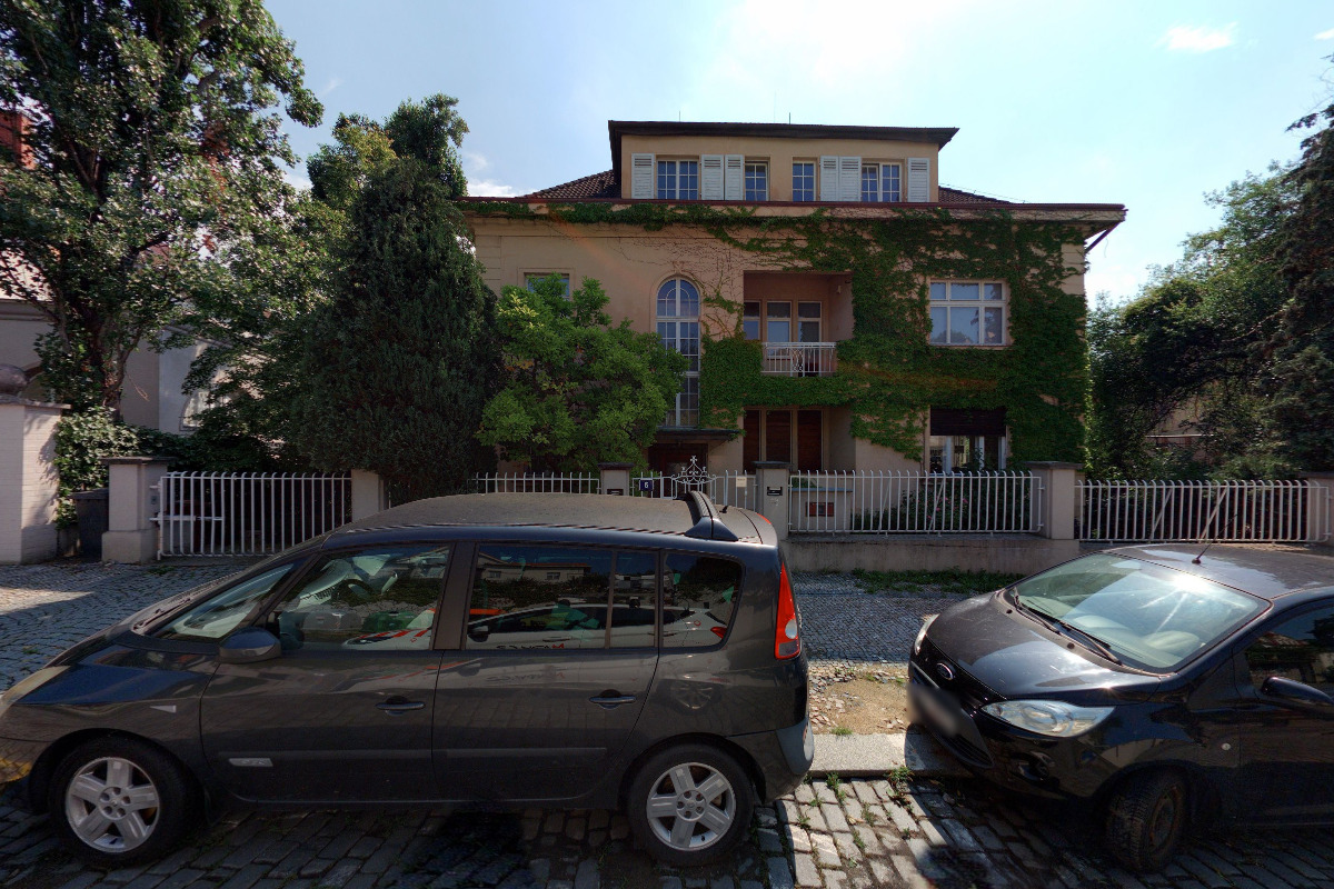 IMA EST GmbH (organizační složka)