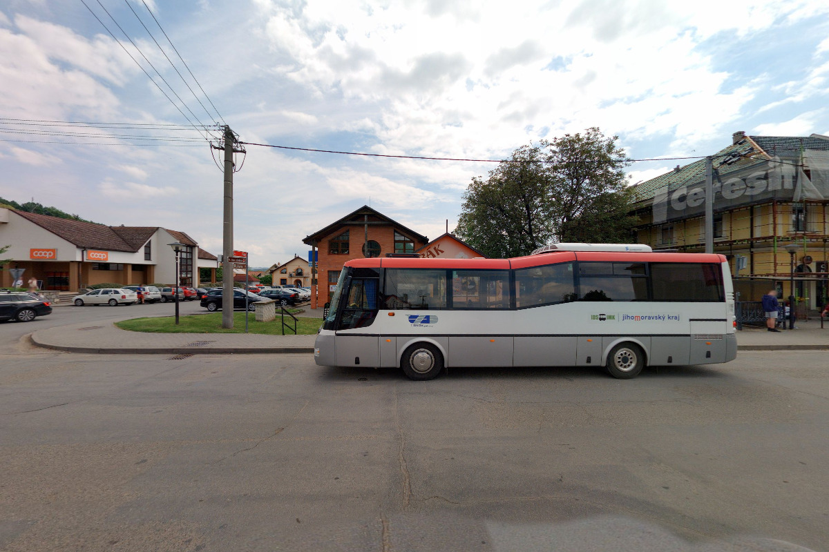 Tabák, noviny Komenského 579 foto 1