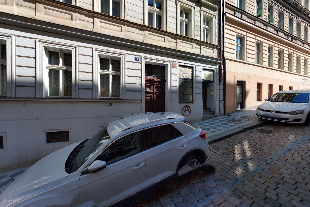 Beňák PARKETY - broušení a renovace parket foto 2