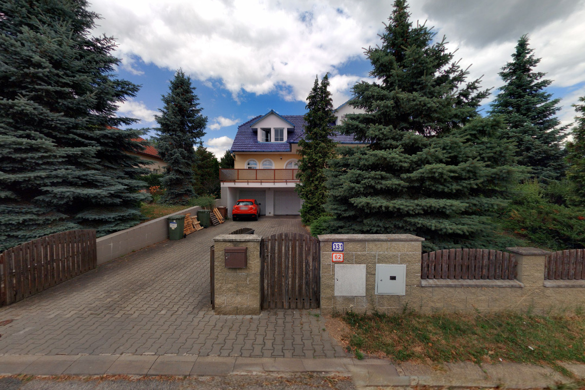 STRÁŽNICKÝ, s.r.o.