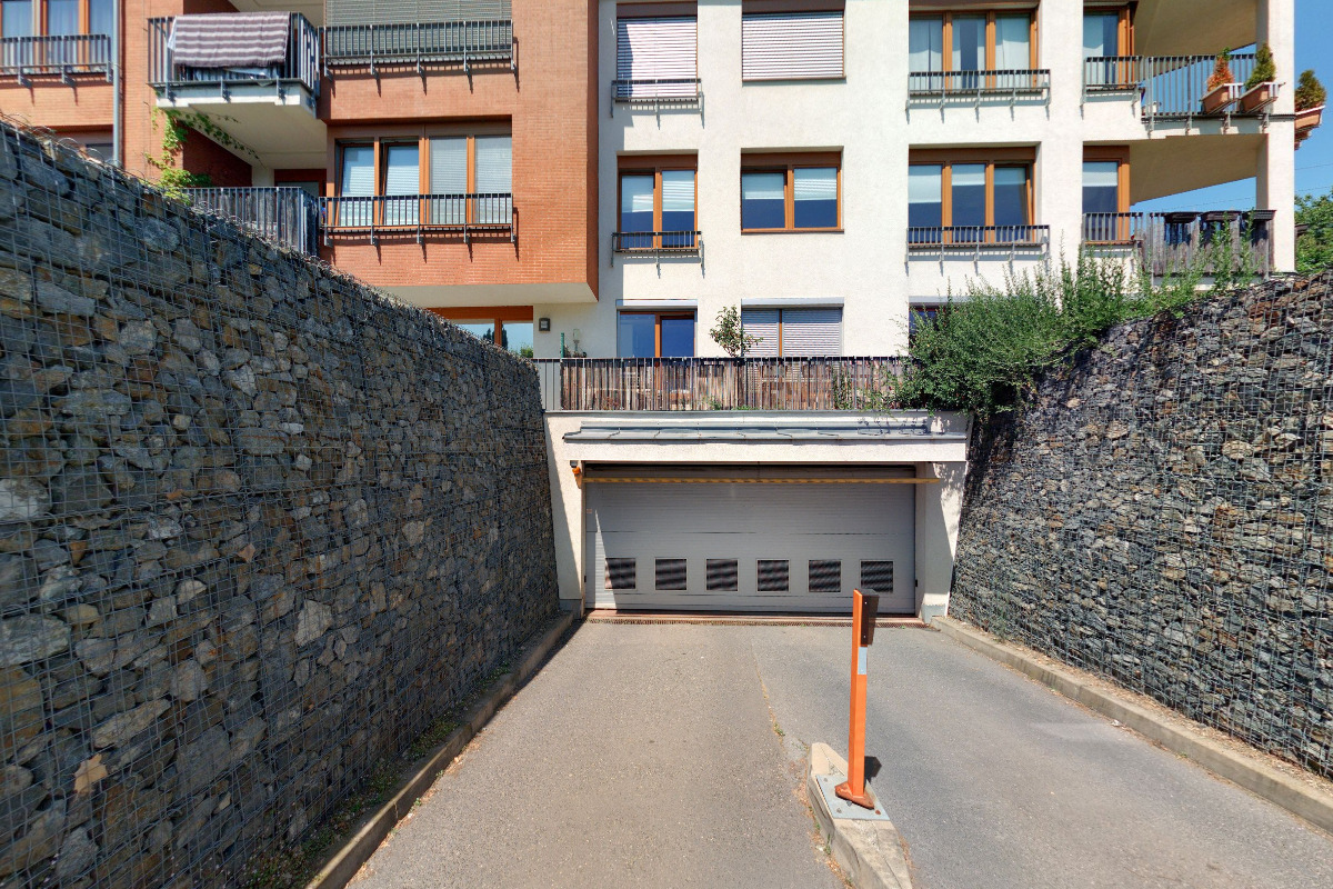 Jazyková škola Vladyková foto 1