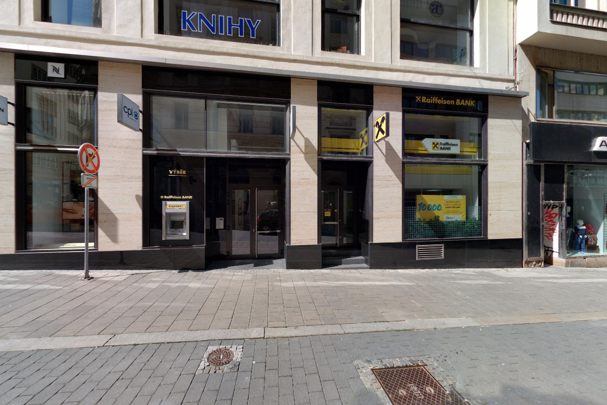 Raiffeisenbank - bankomat