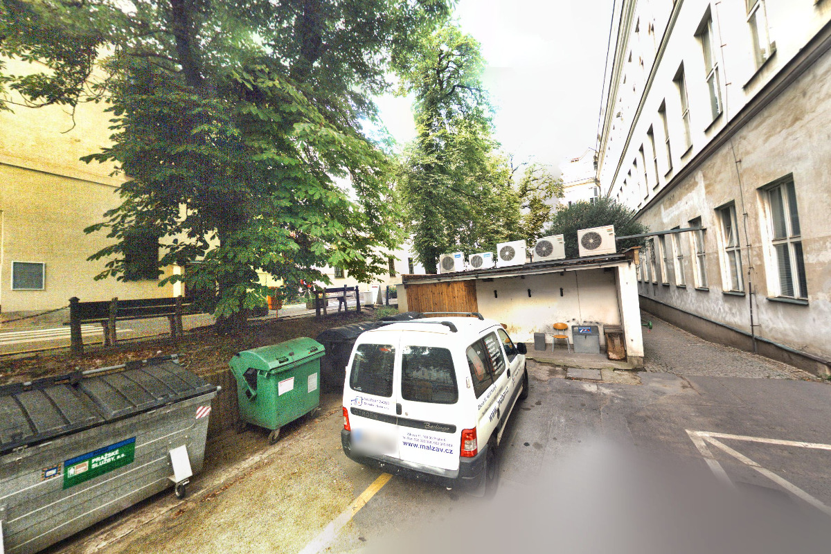 Ambulance peritoneální dialýzy VFN a 1. LF UK