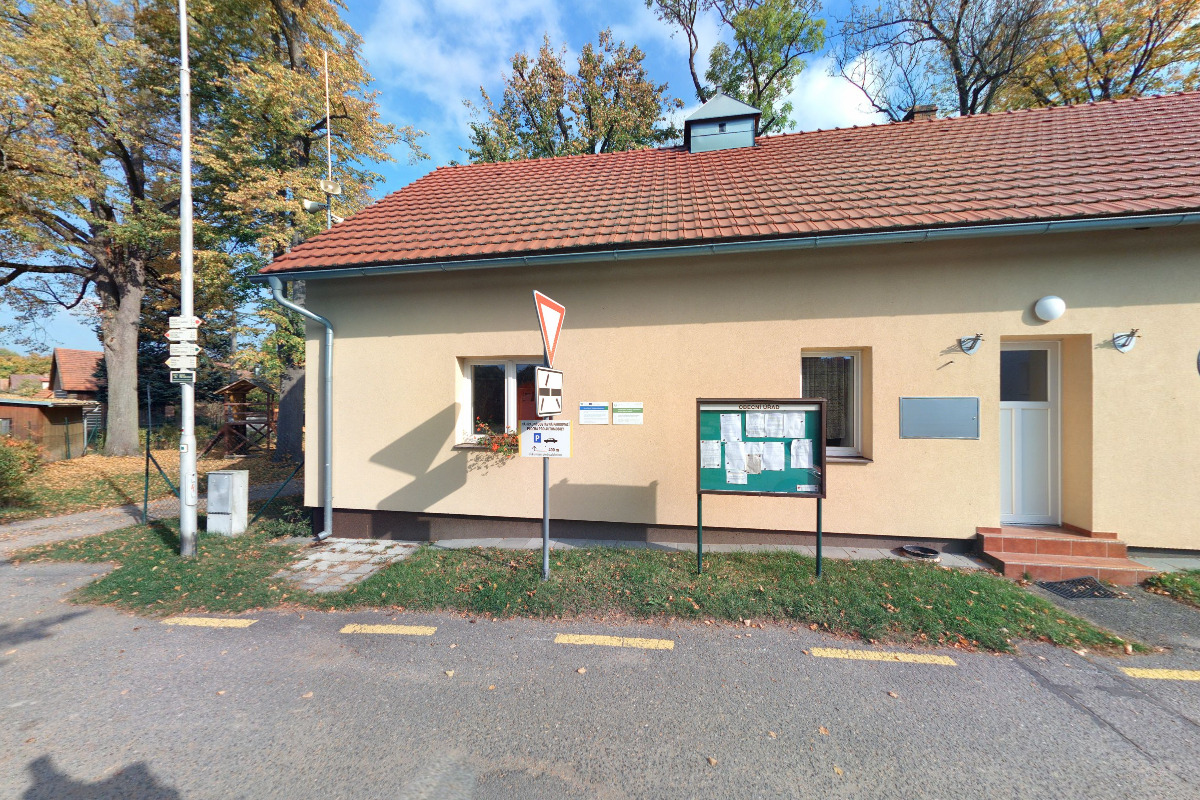 Bor u Skutče - obecní úřad foto 5